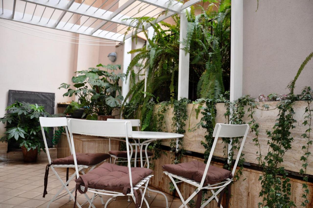 Campo Dei Fiori Modern Apartment With Terrace Рим Экстерьер фото