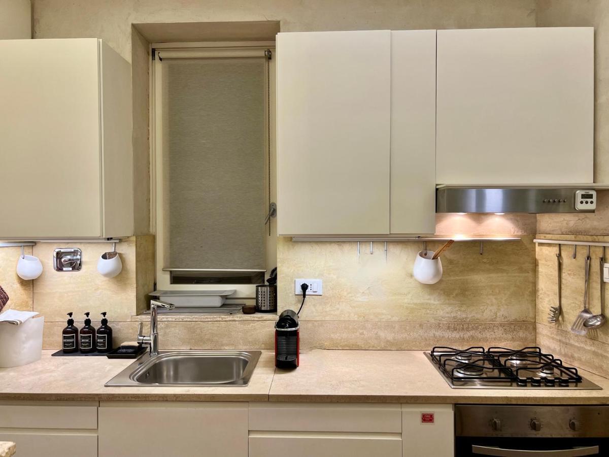 Campo Dei Fiori Modern Apartment With Terrace Рим Экстерьер фото