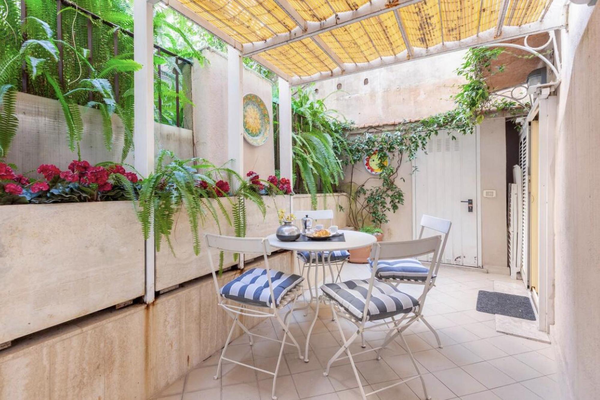 Campo Dei Fiori Modern Apartment With Terrace Рим Экстерьер фото