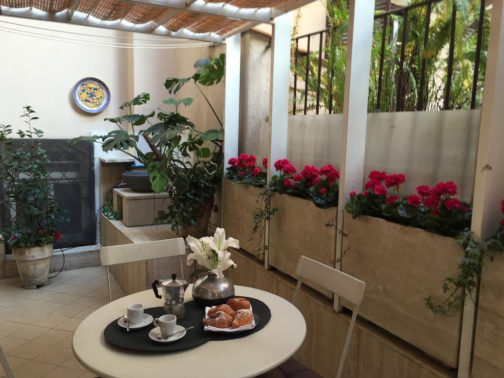Campo Dei Fiori Modern Apartment With Terrace Рим Экстерьер фото